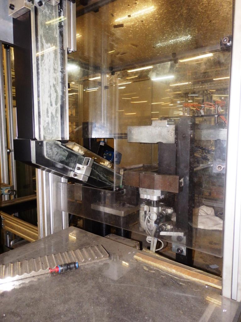 Installations pour l'emballage et le conditionnement sous blister de piles-18