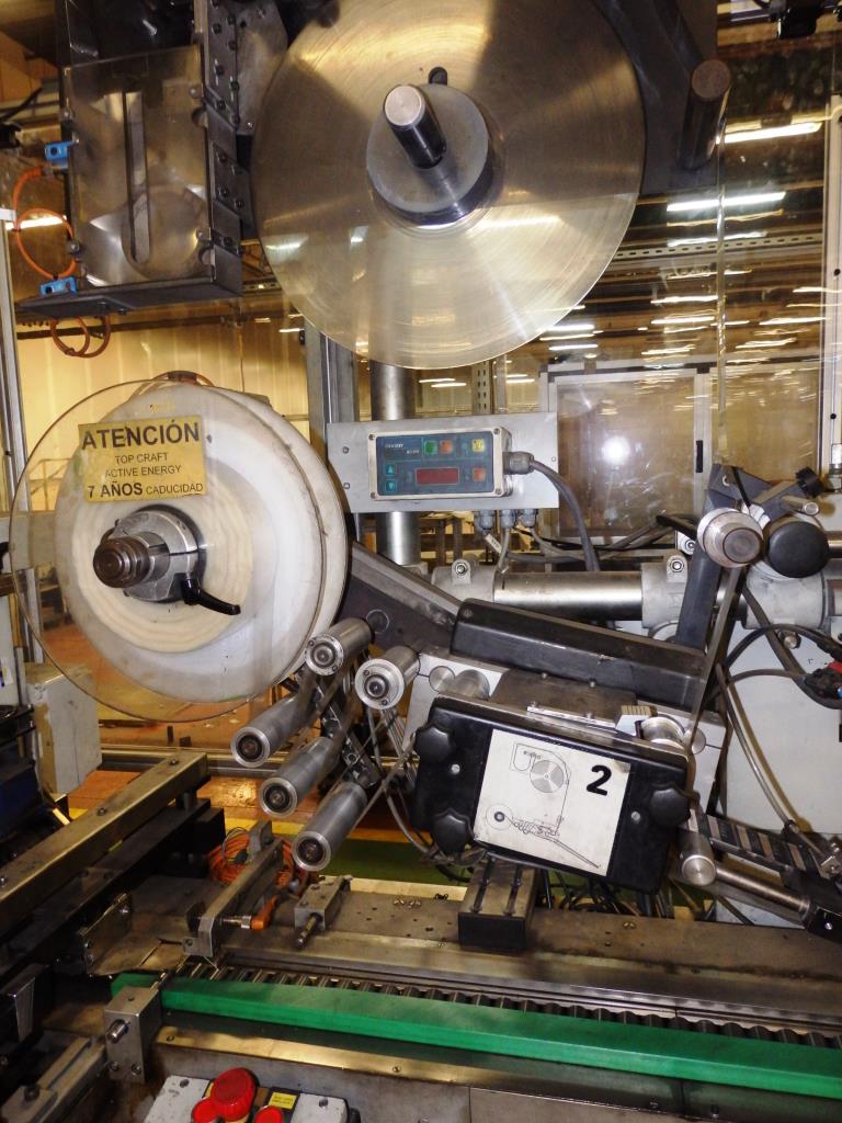 Installations pour l'emballage et le conditionnement sous blister de piles-26