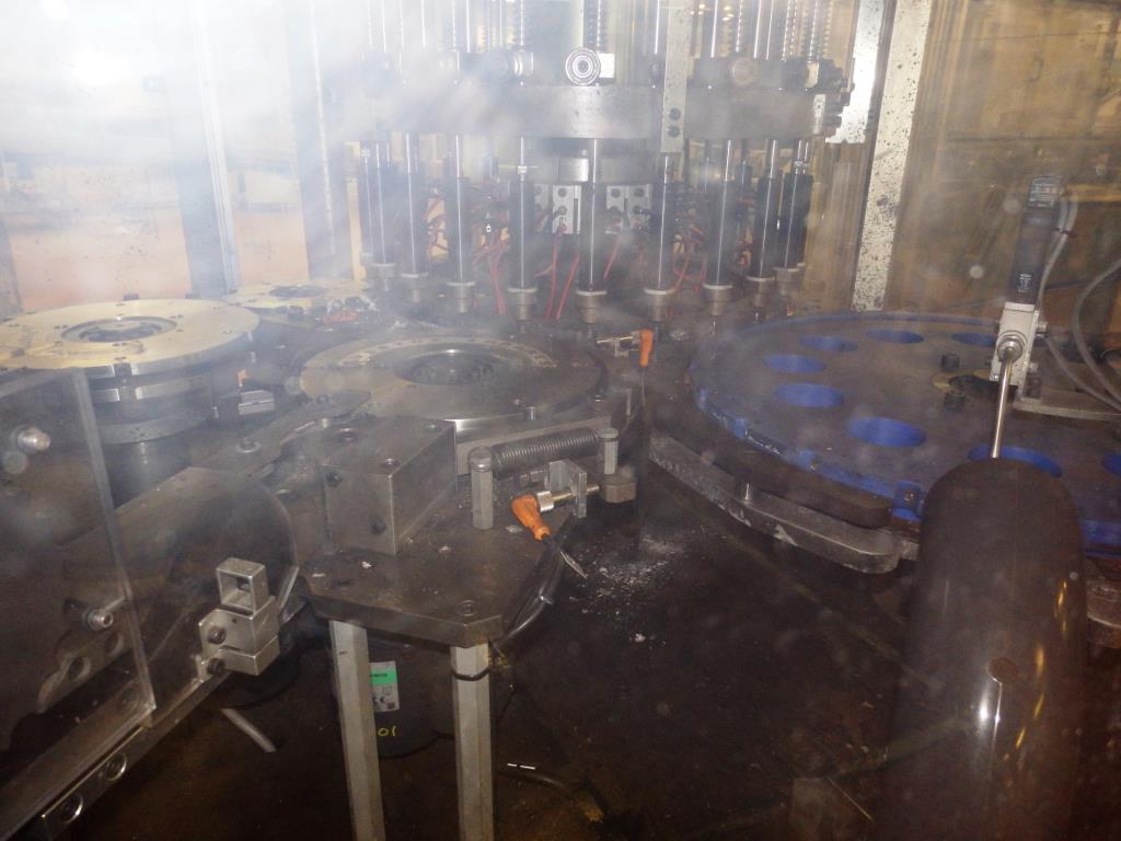 Installations pour l'emballage et le conditionnement sous blister de piles-31