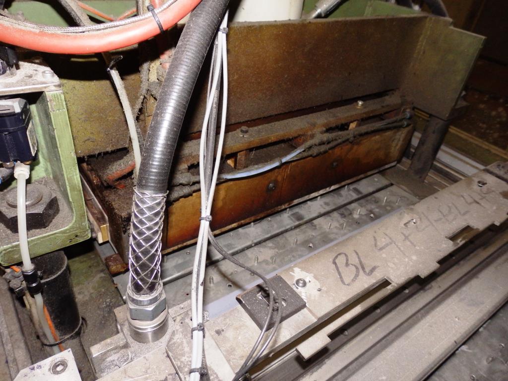 Installations pour l'emballage et le conditionnement sous blister de piles-3