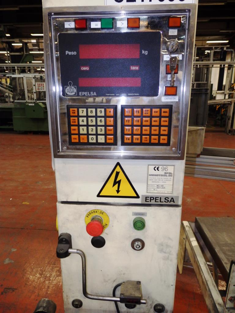 Installations pour l'emballage et le conditionnement sous blister de piles-10