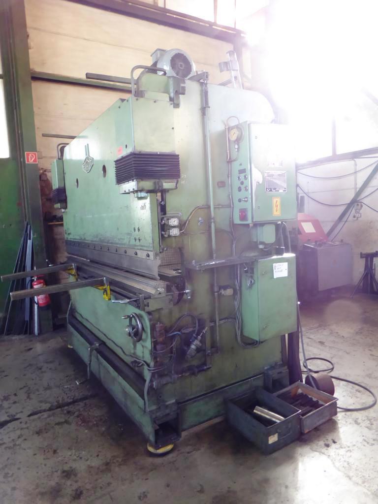 Máquinas usadas para trabalhar metais-3