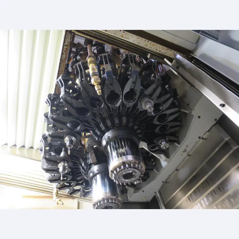 maquinaria de torneado y rectificado de alta precisión así como sistemas de automatización del sector de automoción-5