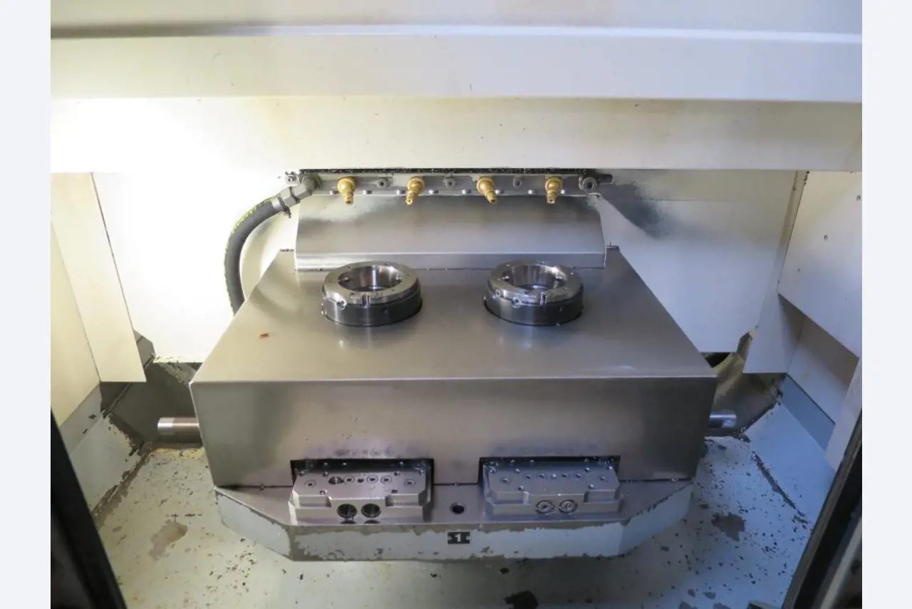 maquinaria de torneado y rectificado de alta precisión así como sistemas de automatización del sector de automoción-6