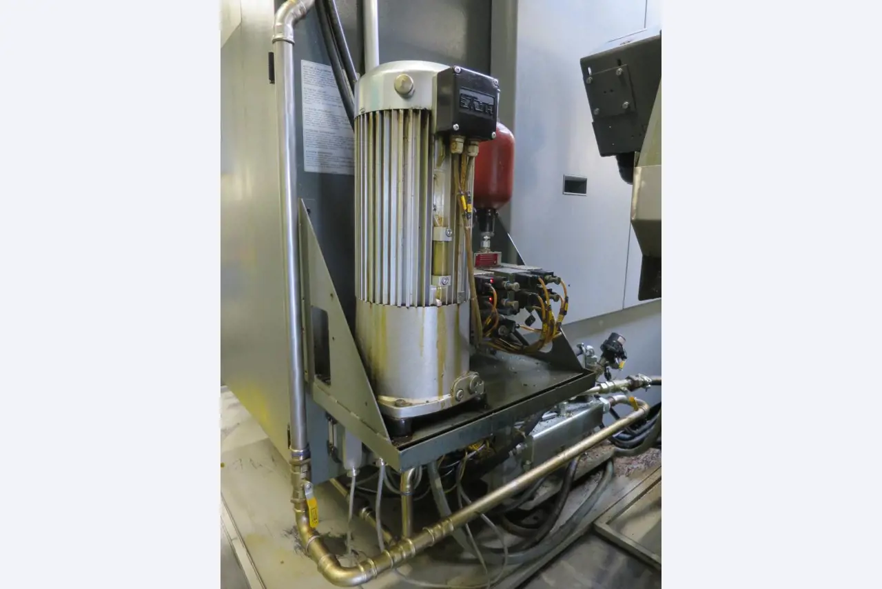 maquinaria de torneado y rectificado de alta precisión así como sistemas de automatización del sector de automoción-7