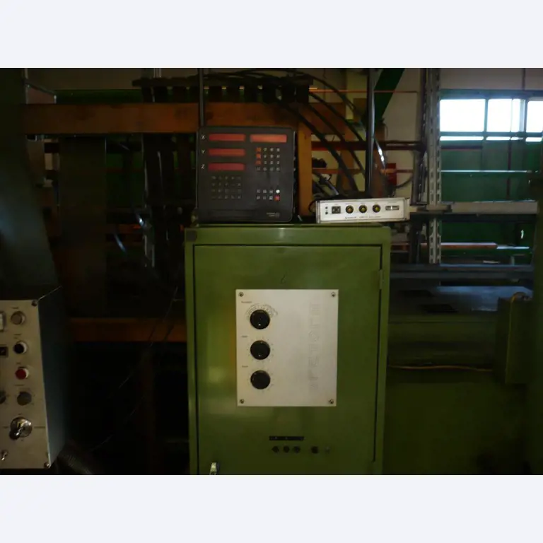 gepflegte Metallbearbeitungsmaschinen-3