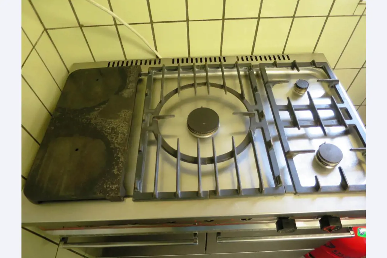 bakery machines, flour silo units, baking and cooling lines-2