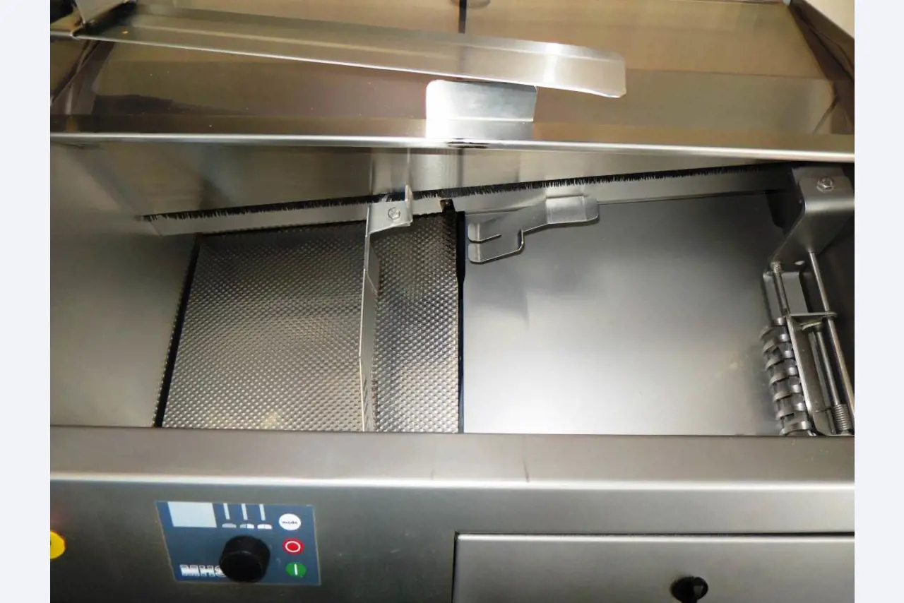 bakery machines, flour silo units, baking and cooling lines-3