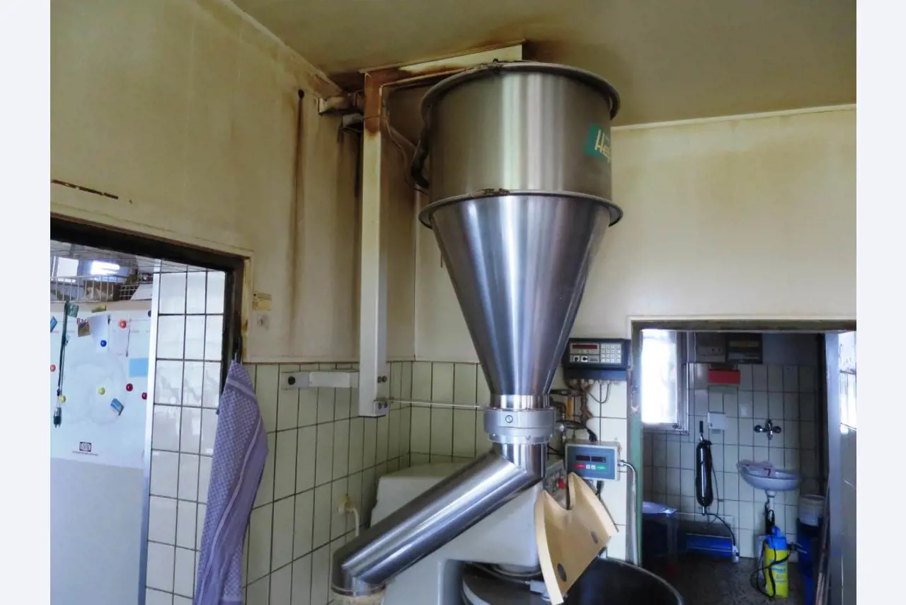 bakery machines, flour silo units, baking and cooling lines-9
