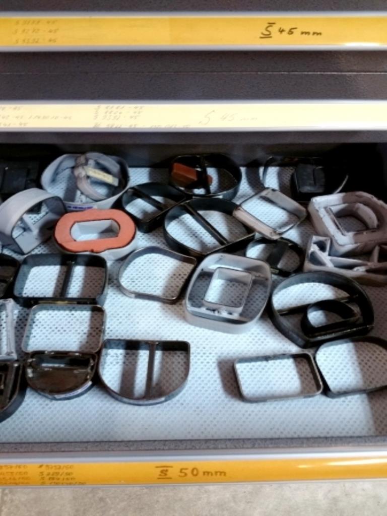 Metal processing and waistbelts production machines   -4