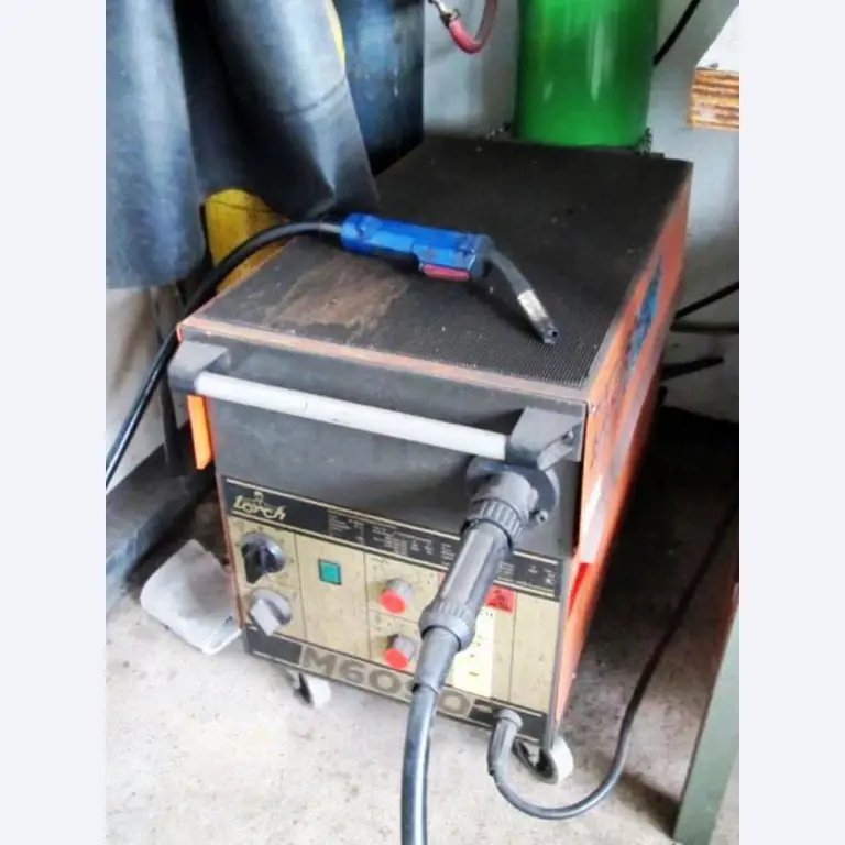 Maschinen zur Gürtelherstellung und Metallbearbeitung -1