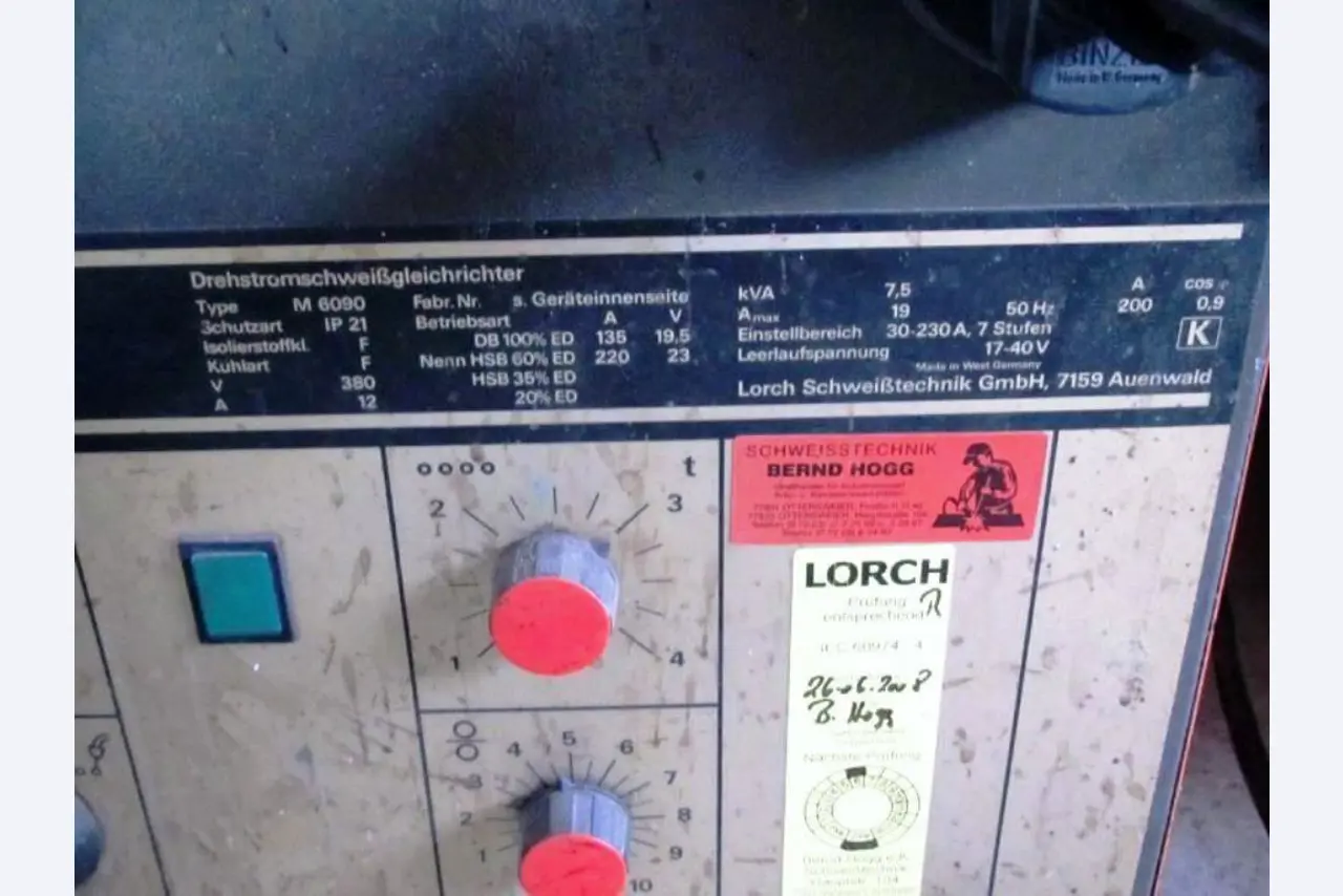 Maschinen zur Gürtelherstellung und Metallbearbeitung -2