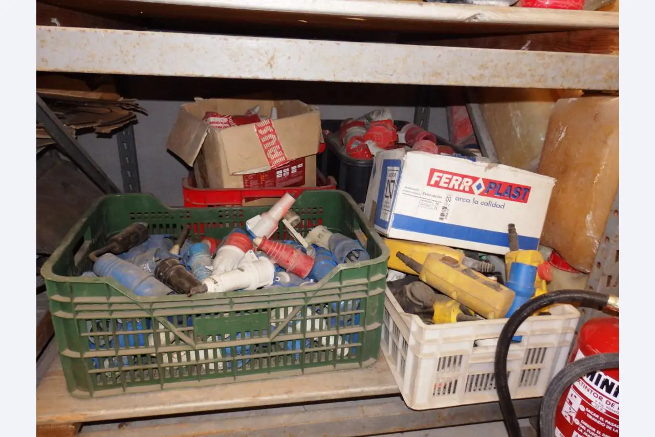 Baumaschinen und Zusatzausrüstung-7