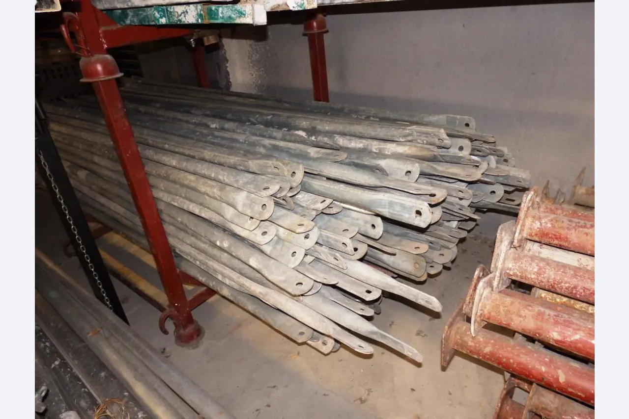 Construction machines and materials-4