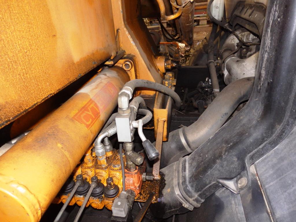 
Máquinas de construção e equipamento adicional-2