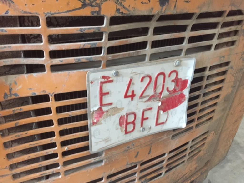 
Máquinas de construção e equipamento adicional-11