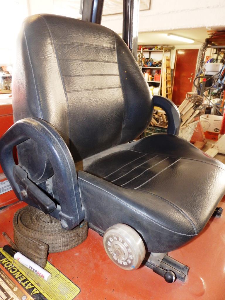 
Máquinas de construção e equipamento adicional-12