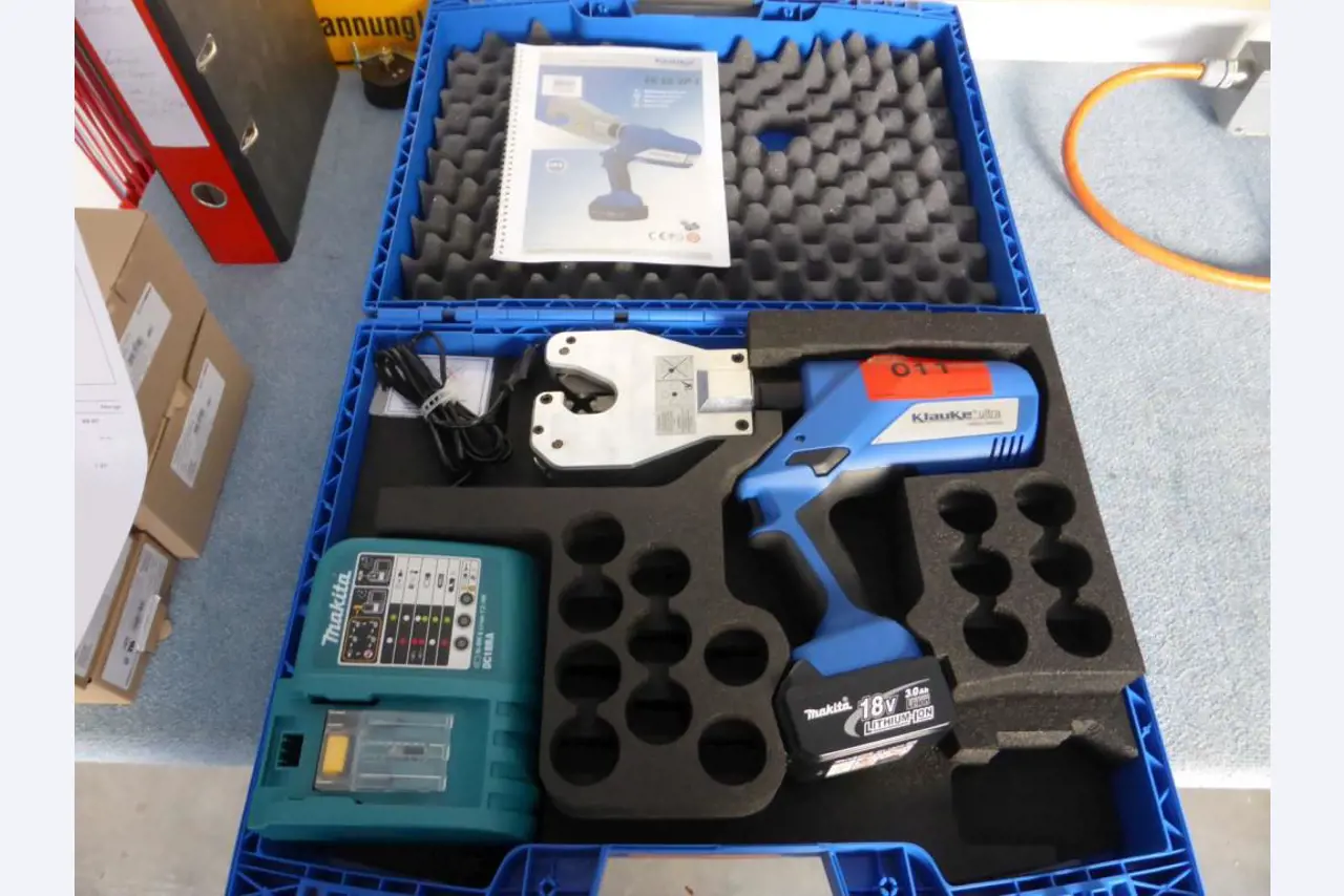 Machines for cable assembly/control cabinet construction-1