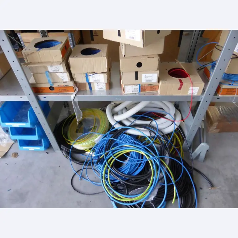 Máquinas Montagem de cabos/construção de armários de controlo-1