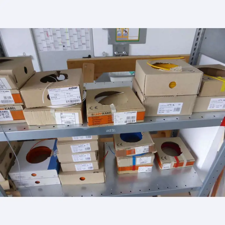 Máquinas Montagem de cabos/construção de armários de controlo-3