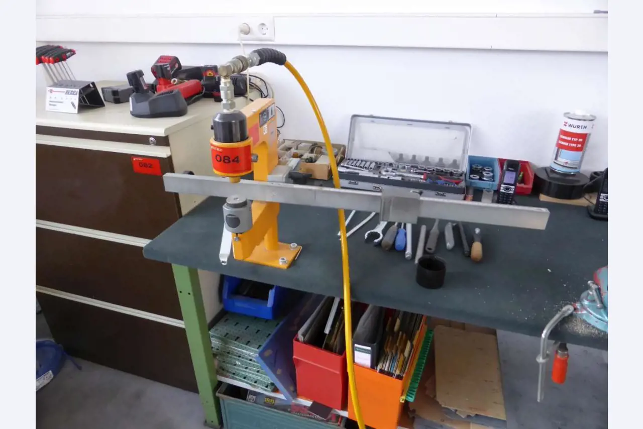 Machines for cable assembly/control cabinet construction-1
