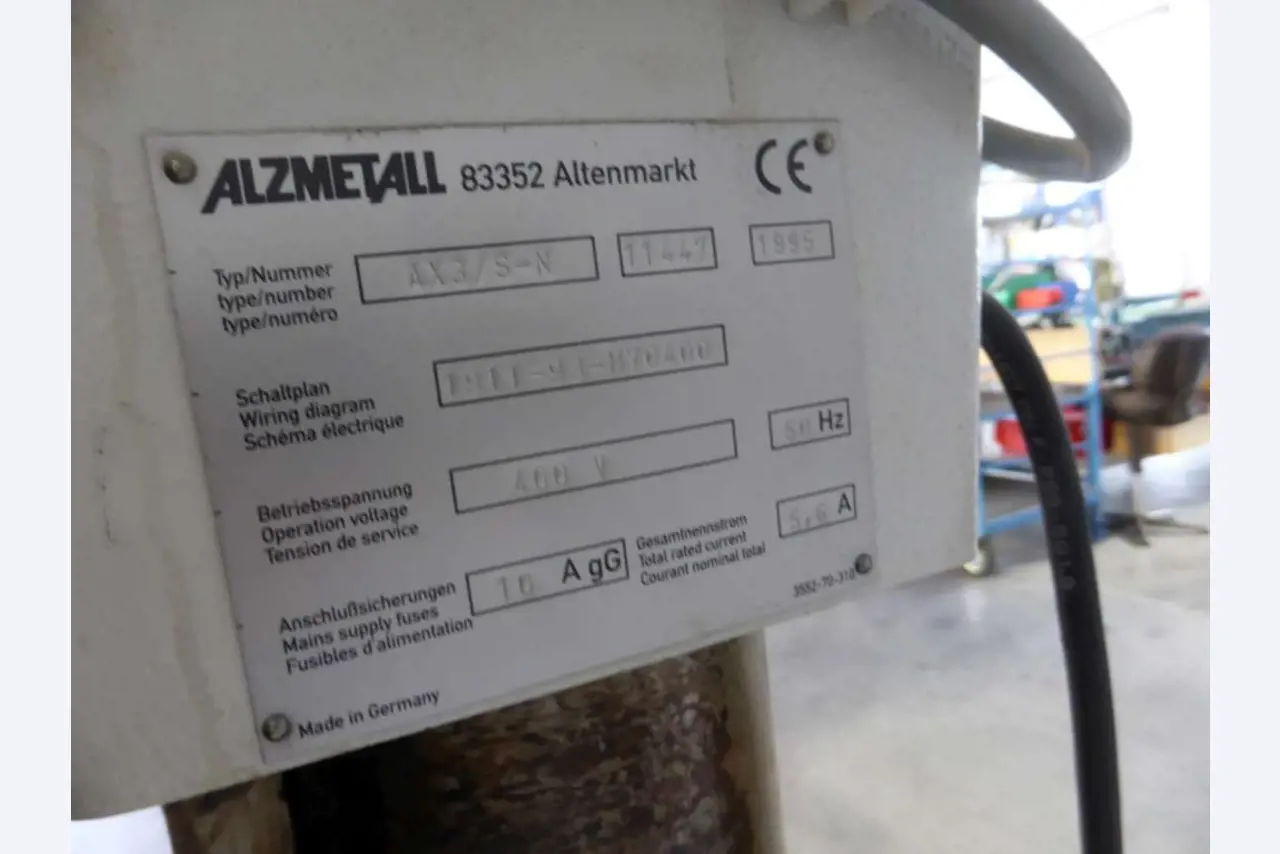 Stroji Montaža kablov/konstrukcija krmilne omare-2