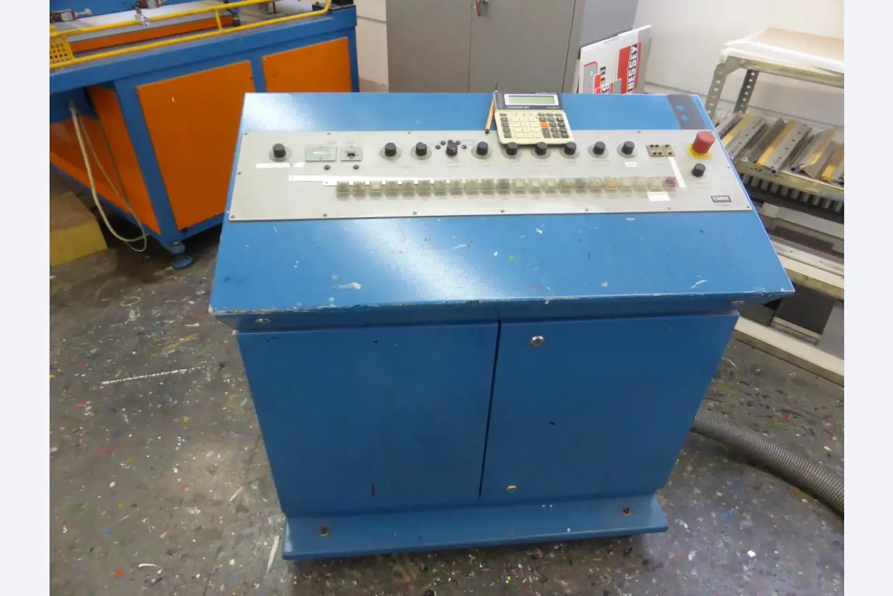 Wood working and plastic forming machinery-3