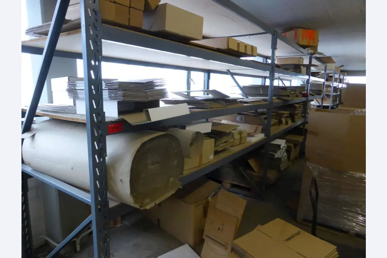 Wood working and plastic forming machinery-2