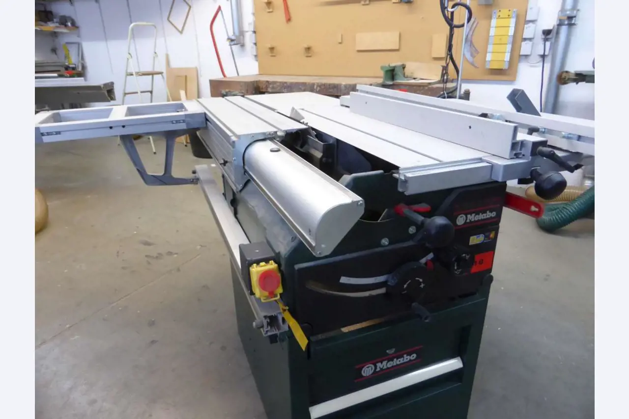 Wood working and plastic forming machinery-2