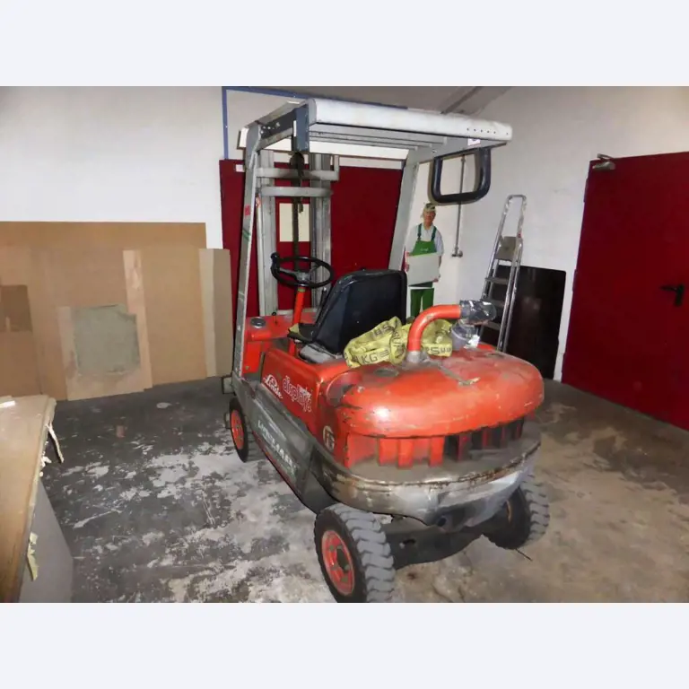 Houtbewerkings- en kunststof spuitgietmachines-4