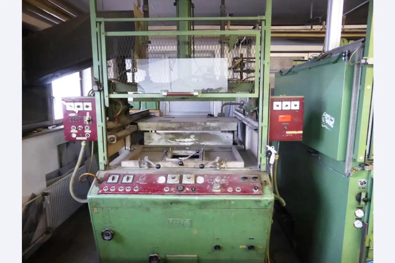 Wood working and plastic forming machinery-1