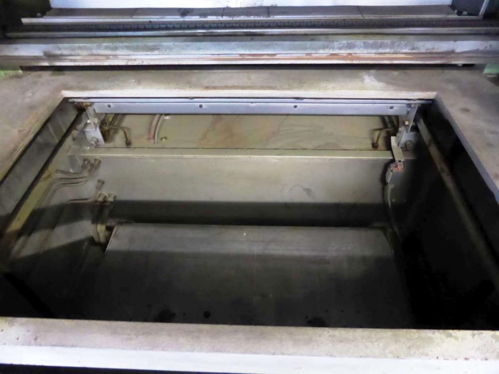 Wood working and plastic forming machinery-3