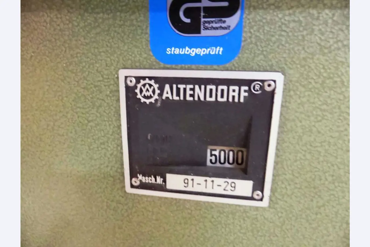 Wood working and plastic forming machinery-3