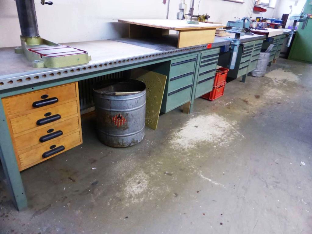 Machines pour le travail du bois et la transformation des matières plastiques-1