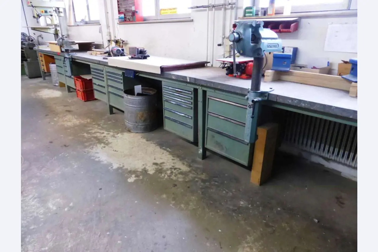 Wood working and plastic forming machinery-3