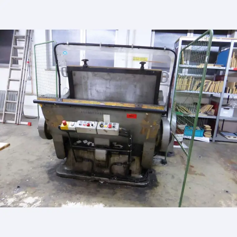 Wood working and plastic forming machinery-1