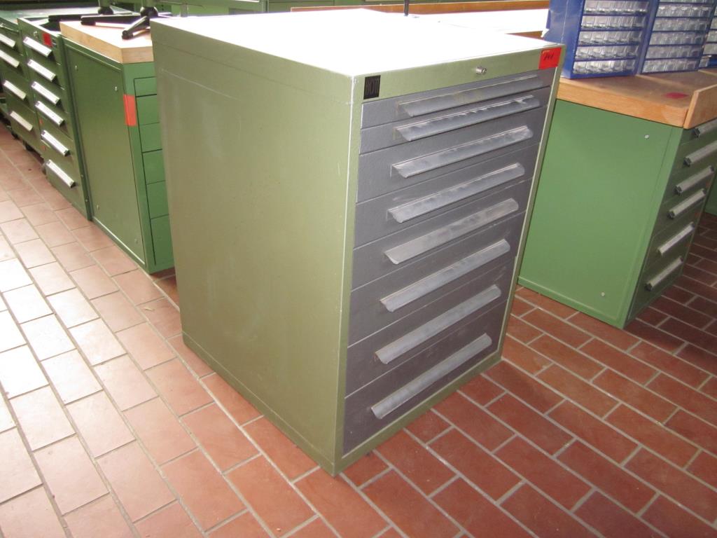 Workshop equipment-16