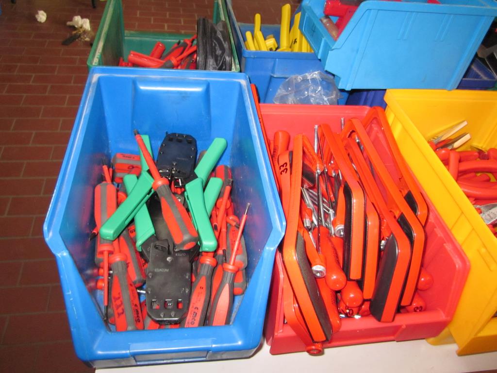 Workshop equipment-22