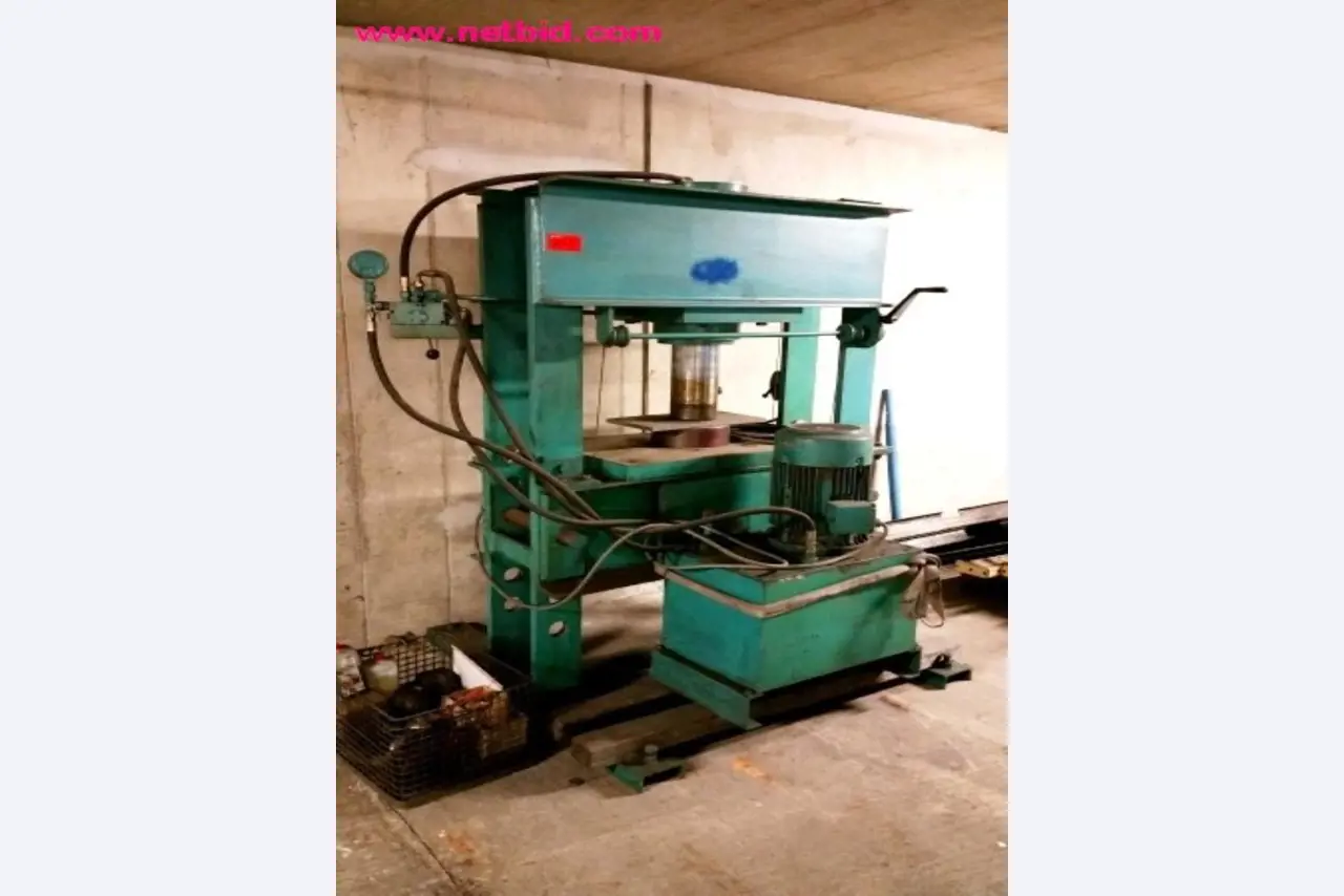 Construção de tanques e produção de tubos-1