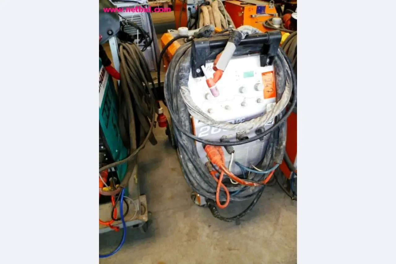 Construção de tanques e produção de tubos-1