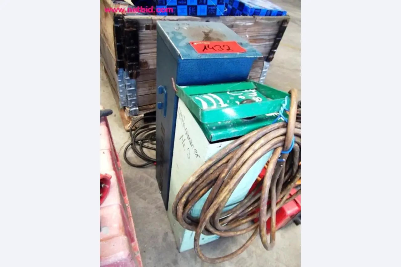 Construção de tanques e produção de tubos-1