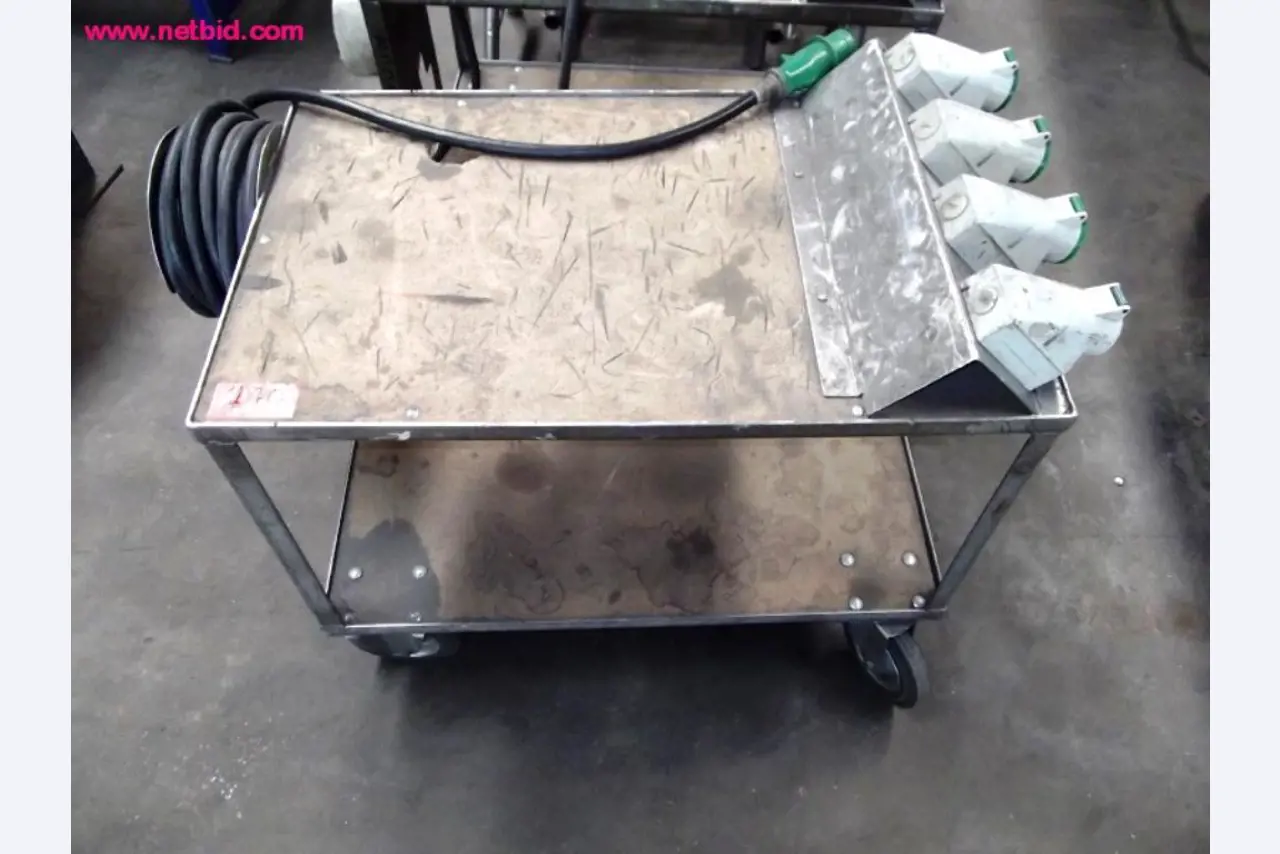 Construção de tanques e produção de tubos-1