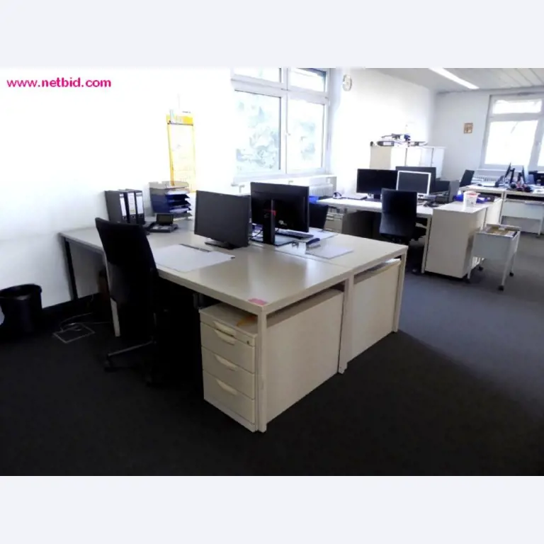 Construção de tanques e produção de tubos-1