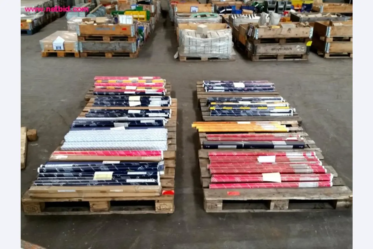 Construção de tanques e produção de tubos-1