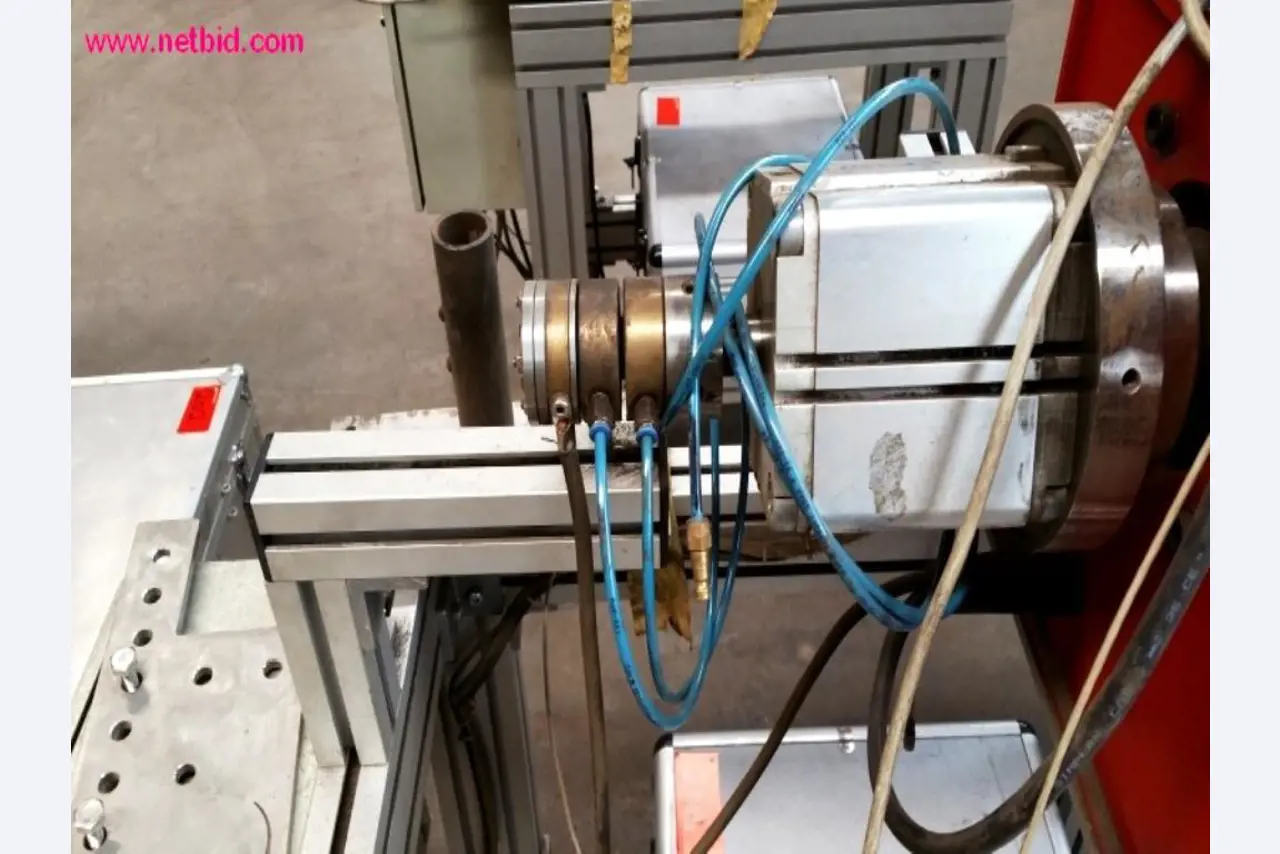 Construção de tanques e produção de tubos-11