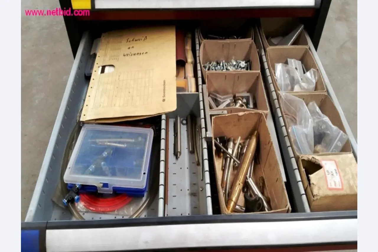 Construção de tanques e produção de tubos-3