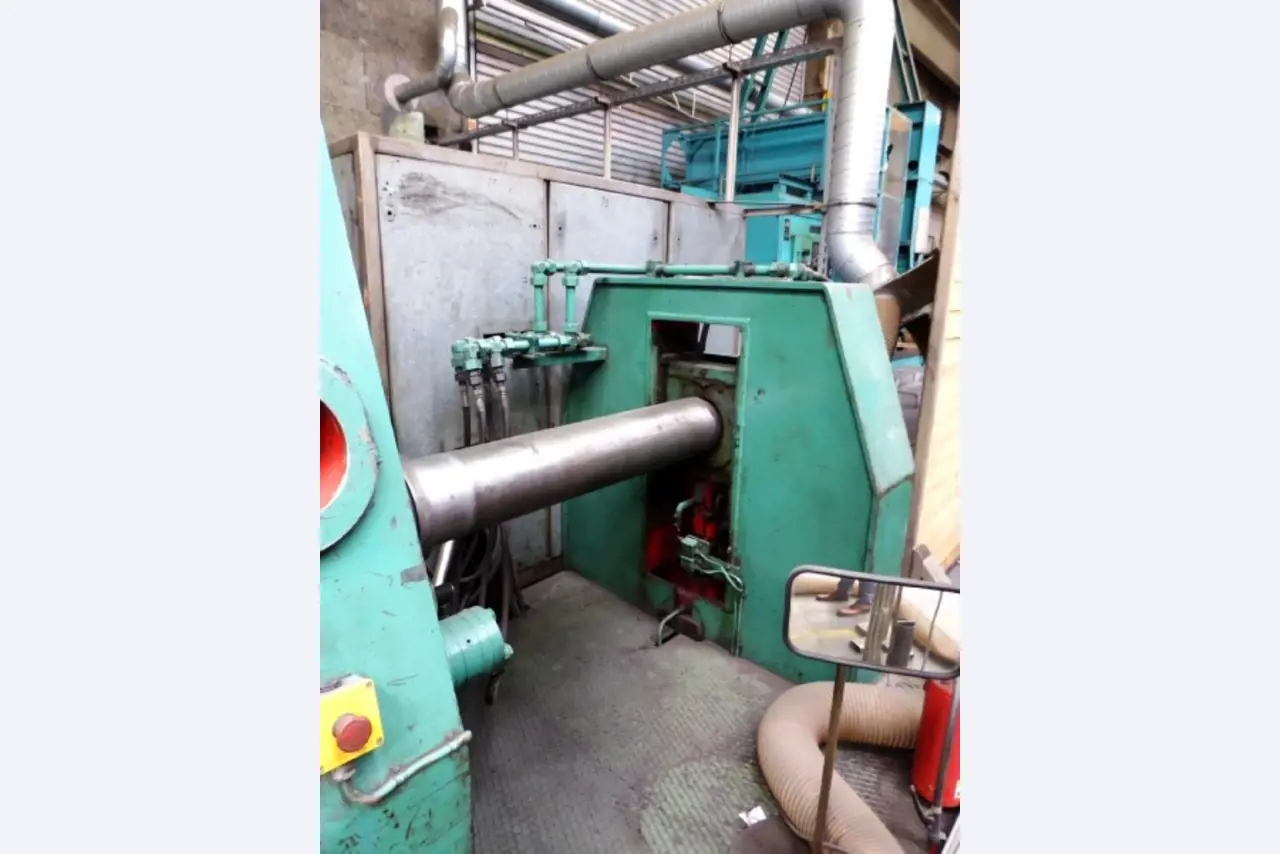 Construção de tanques e produção de tubos-5