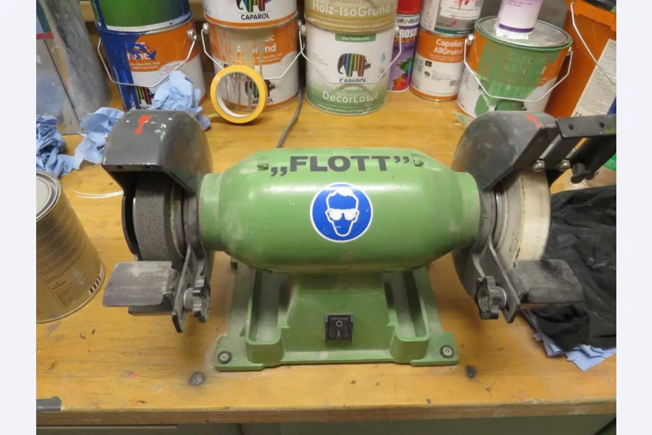 Bouwuitrusting, steigers, bedrijfsvoertuigen-4