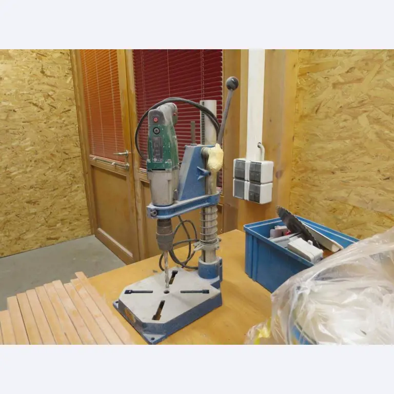 Bouwuitrusting, steigers, bedrijfsvoertuigen-5