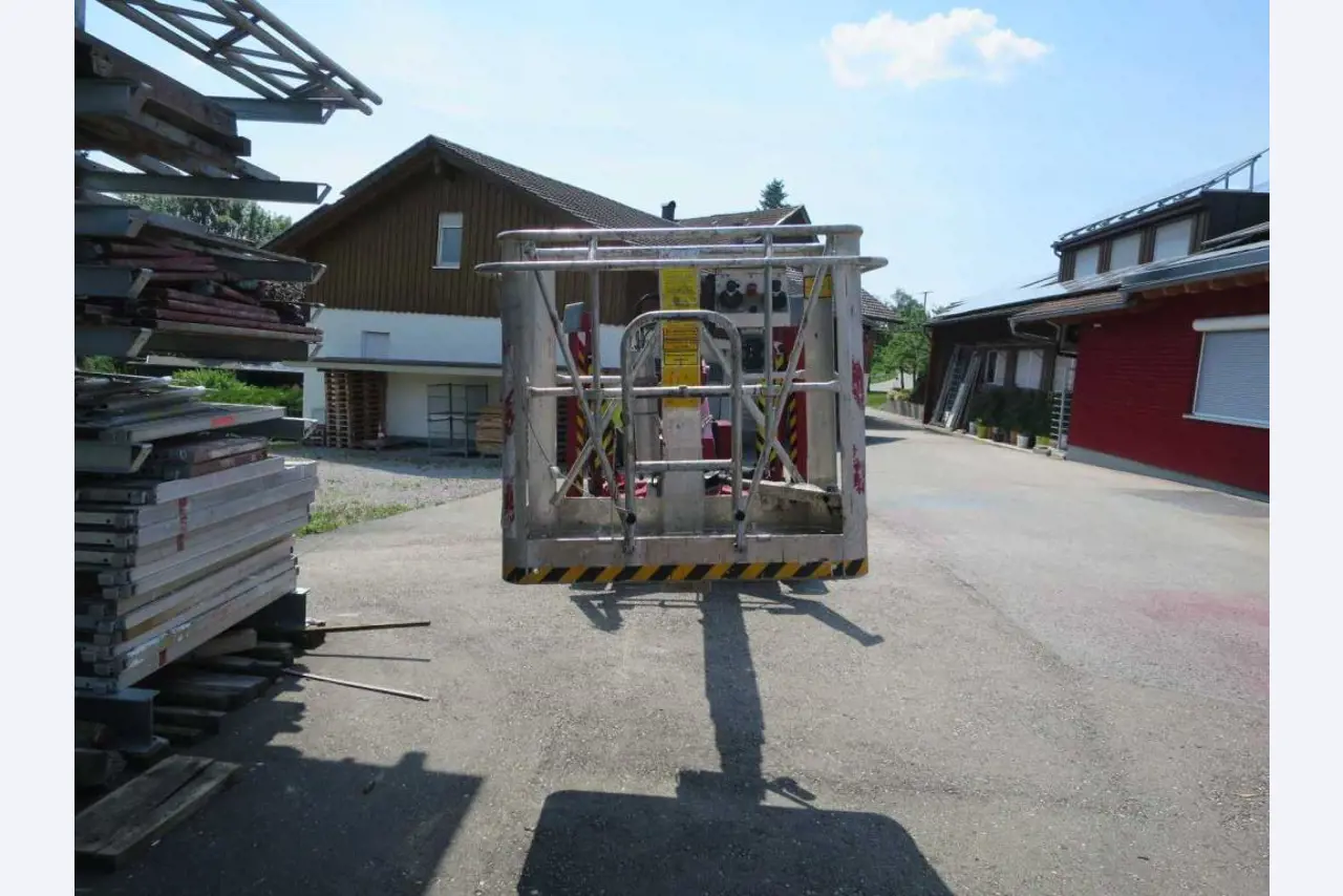 Bouwuitrusting, steigers, bedrijfsvoertuigen-4